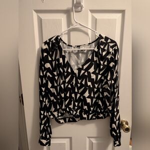 Frank And Oak Black and White Geometric Top